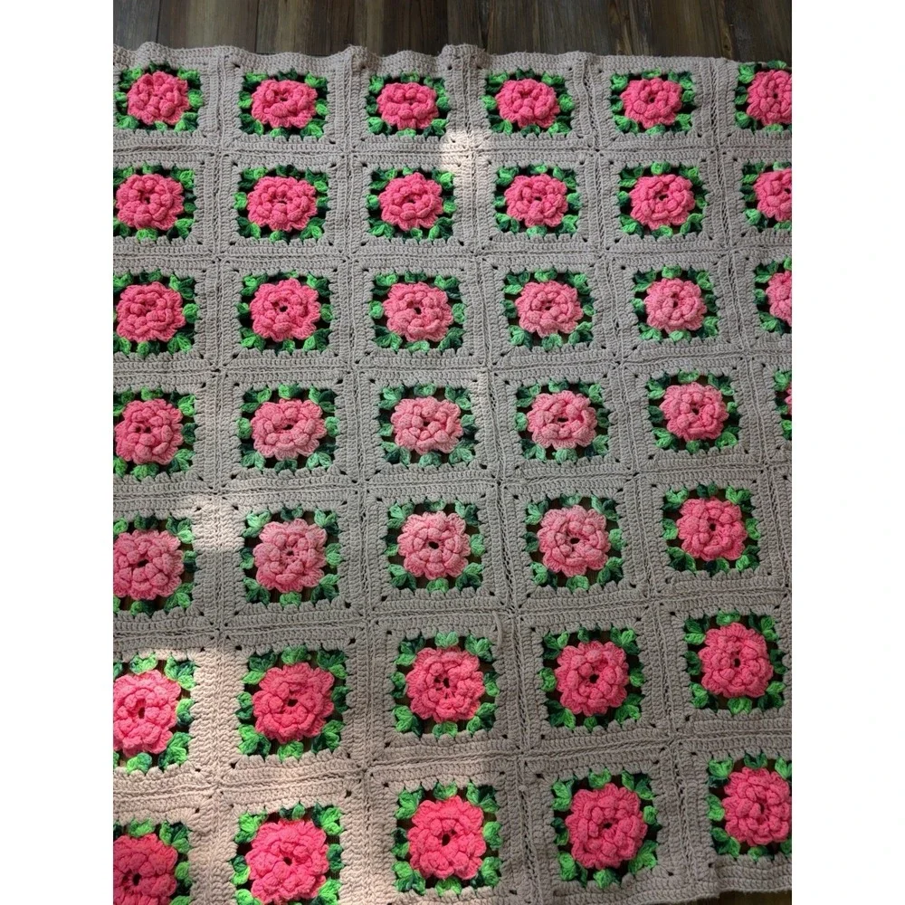 Granny square Handmade 3D Crochet Flower Afghan Blanket‎ Tan Pink  48